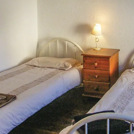 Three-bedroom Holiday In * 勒维雅昂