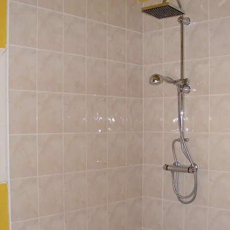 度假居 Three-bedroom Holiday In *
